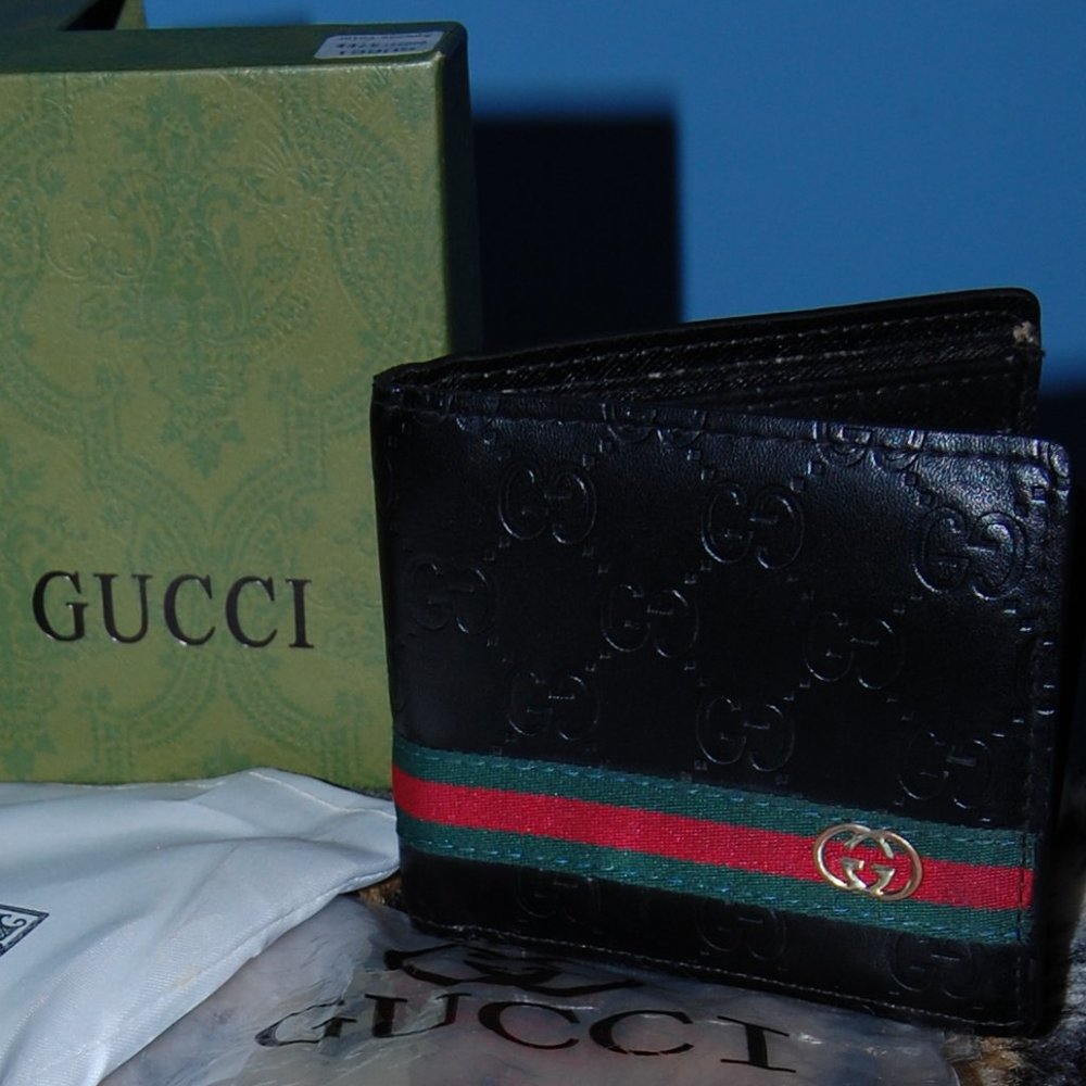 Authentic Gucci leather wallet
